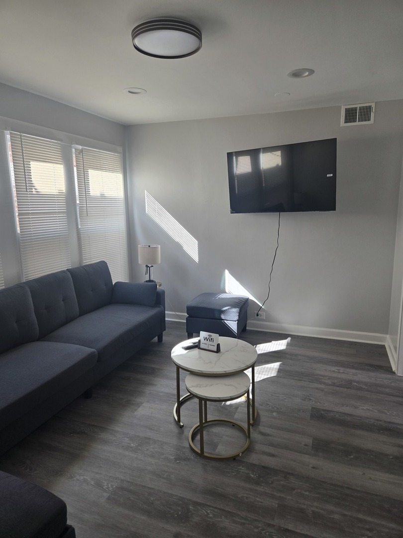 8304 S Kedzie Avenue #Rear, Chicago, IL