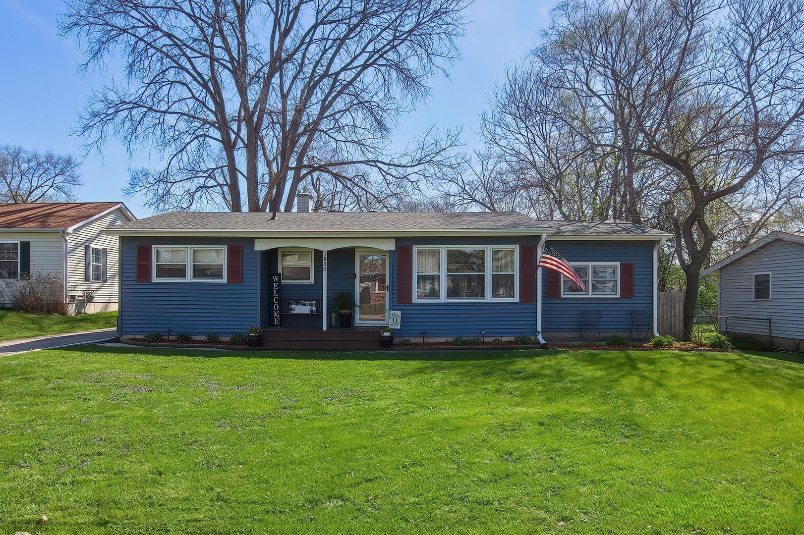 1820 Parklane Avenue, McHenry, IL