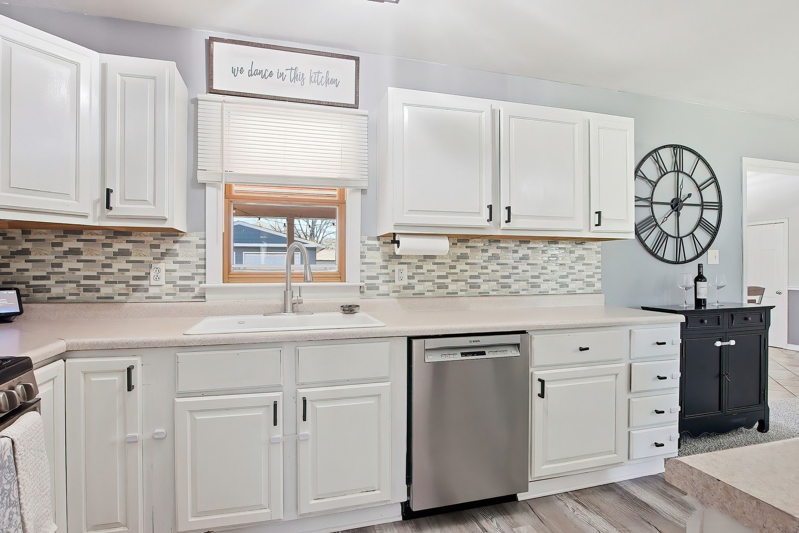 1820 Parklane Avenue, McHenry, IL