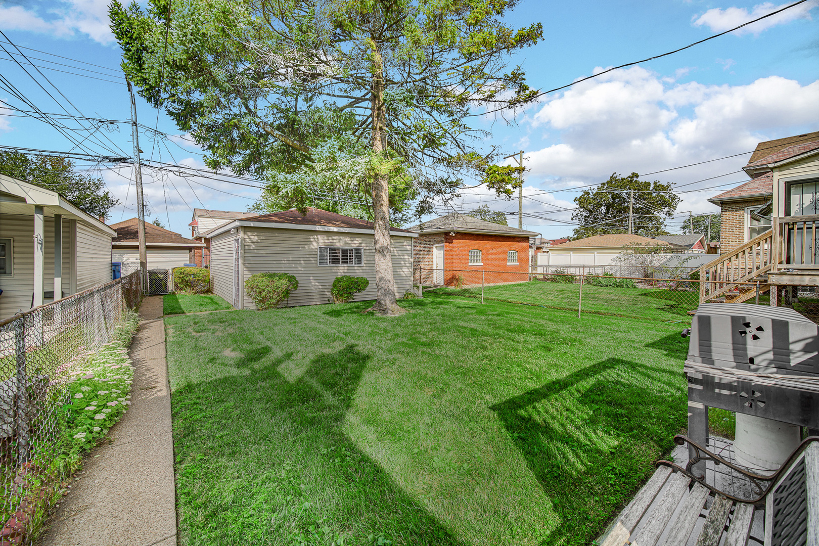 8338 S Yates Boulevard, Chicago, IL