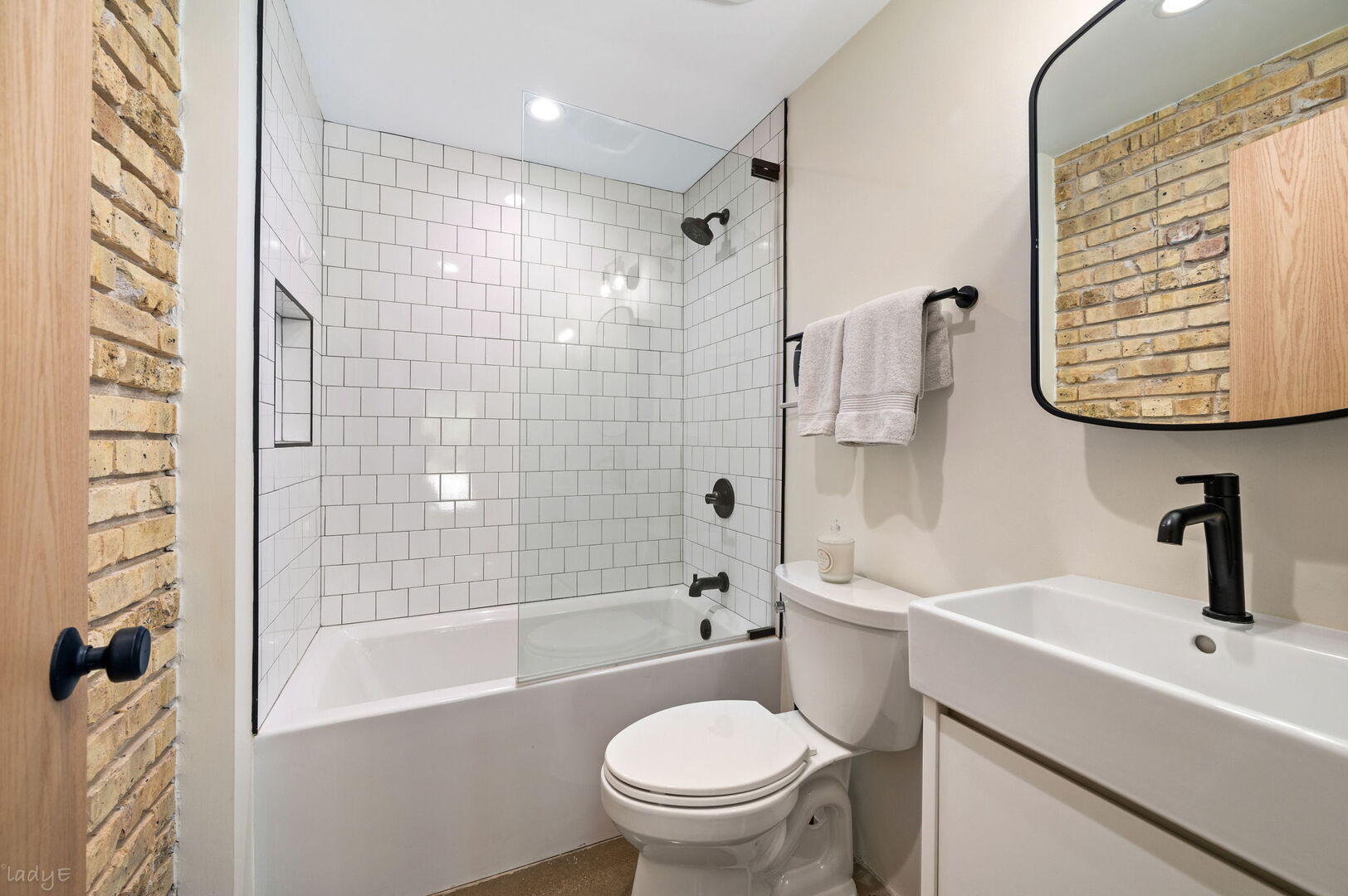 1619 McGovern Avenue, Highland Park, IL