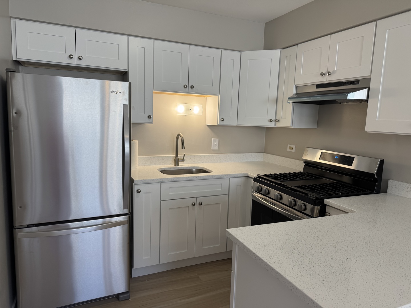 7033 99th Street #2-E, Chicago Ridge, IL