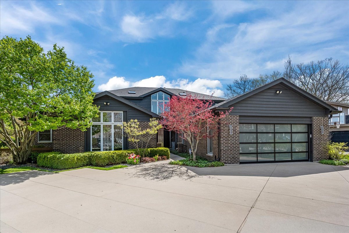1755 Overland Trail, Deerfield, IL