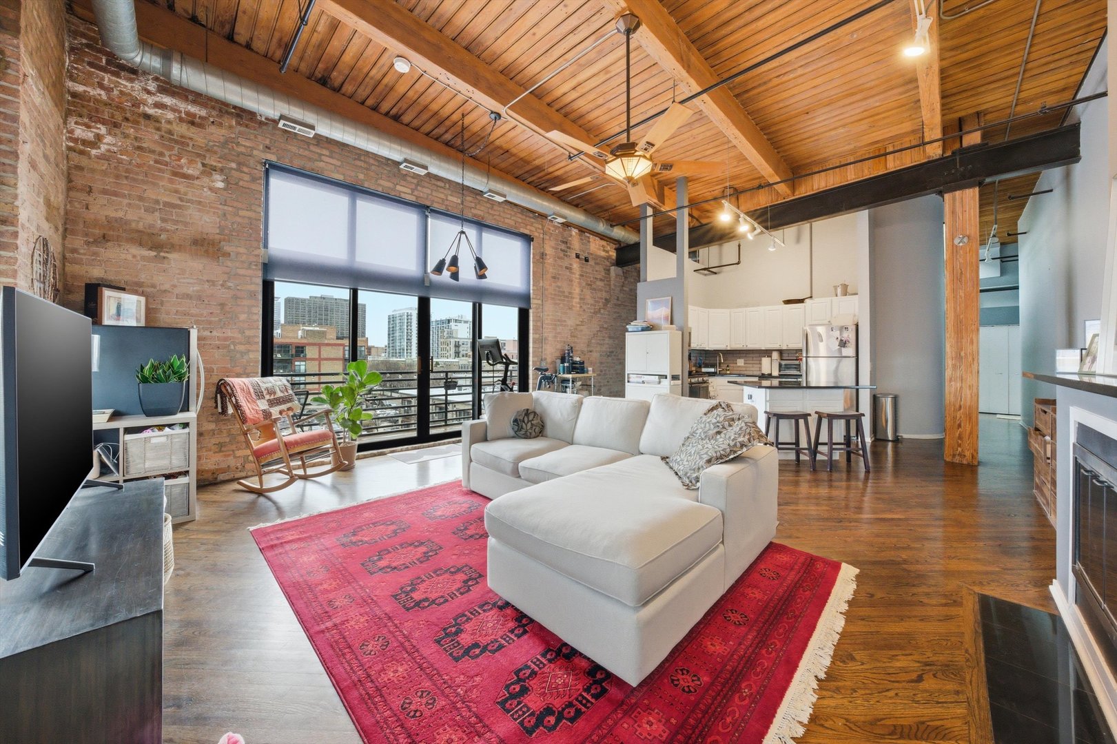 1601 S Indiana Avenue #402, Chicago, IL