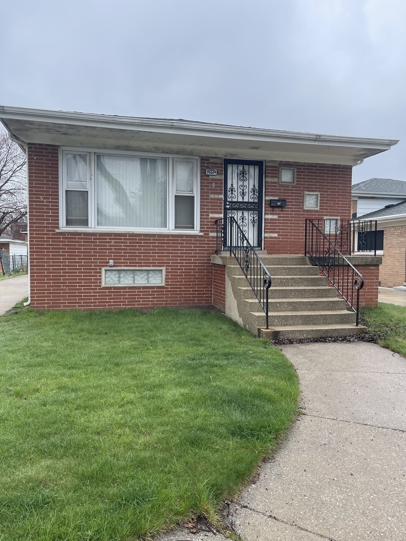 14324 Dante Avenue, Dolton, IL