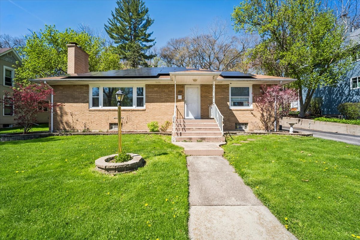 155 N Lincoln Avenue, Carpentersville, IL