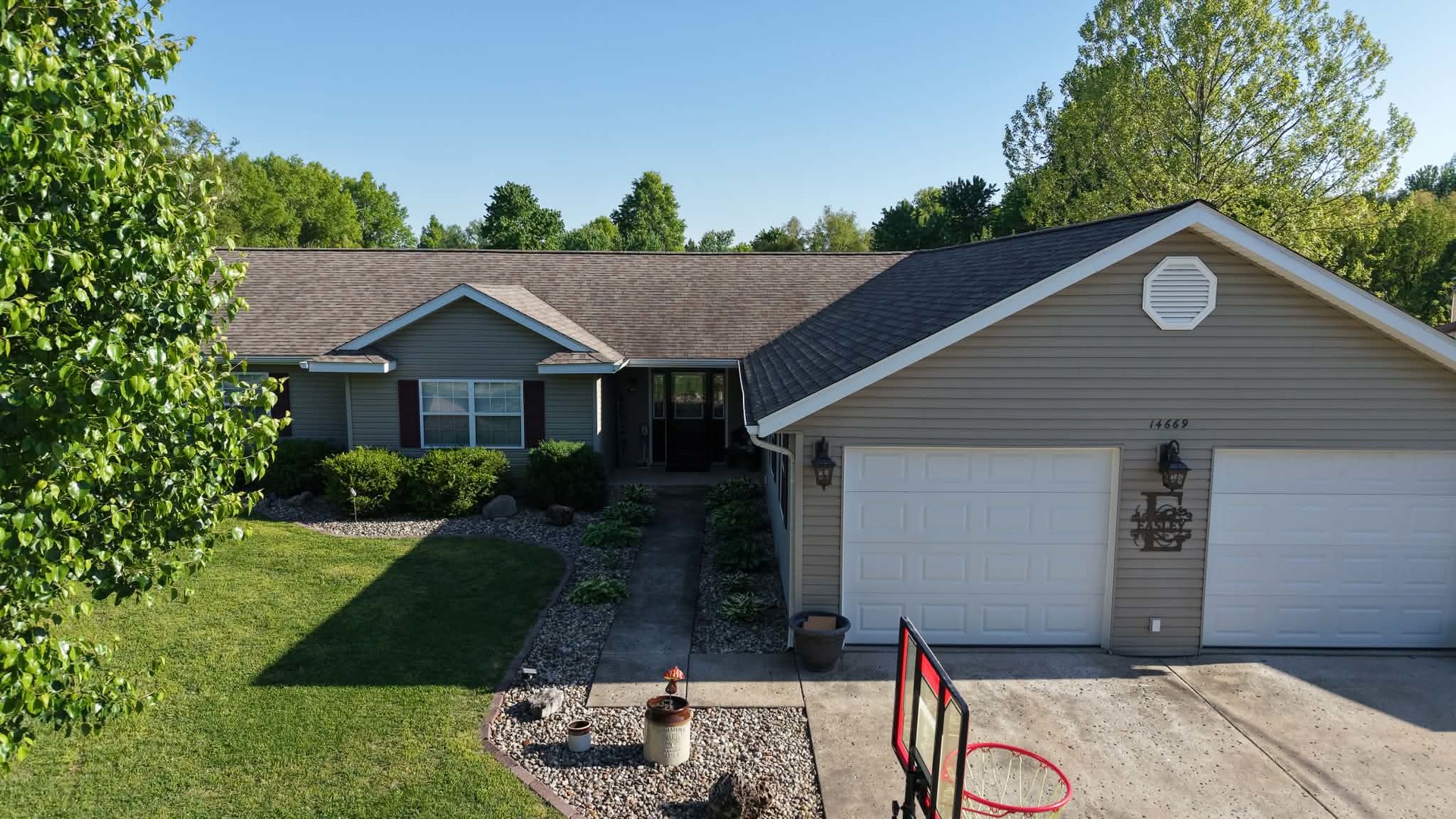 14669 Gossett Road, West Frankfort, IL