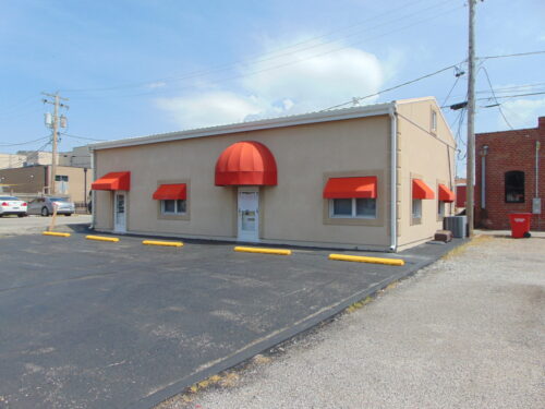 22 S Oak Street, Duquoin, IL