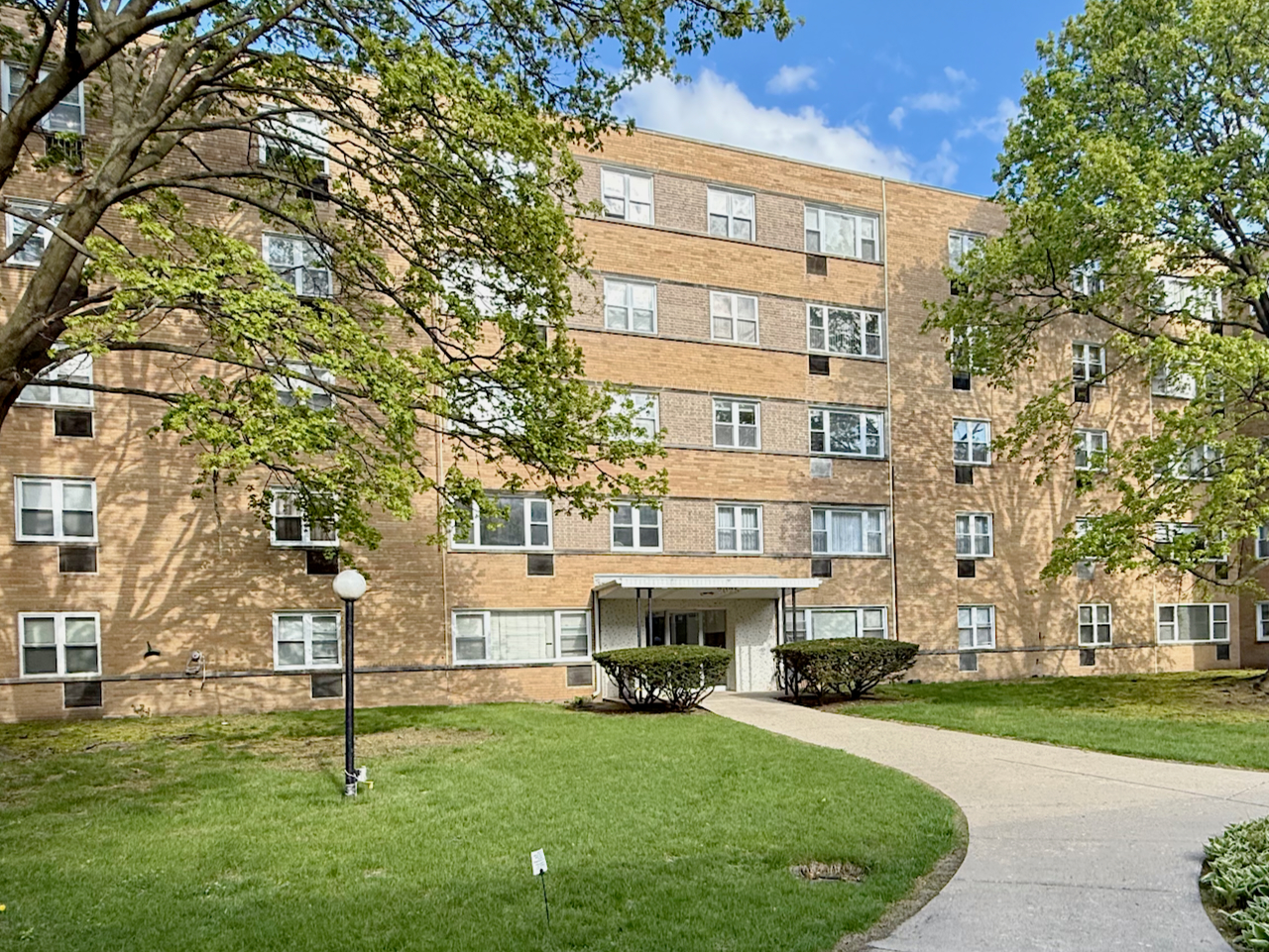 2025 W Granville Avenue #110, Chicago, IL