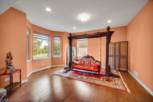 15 N Empress Drive, Hawthorn Woods, IL