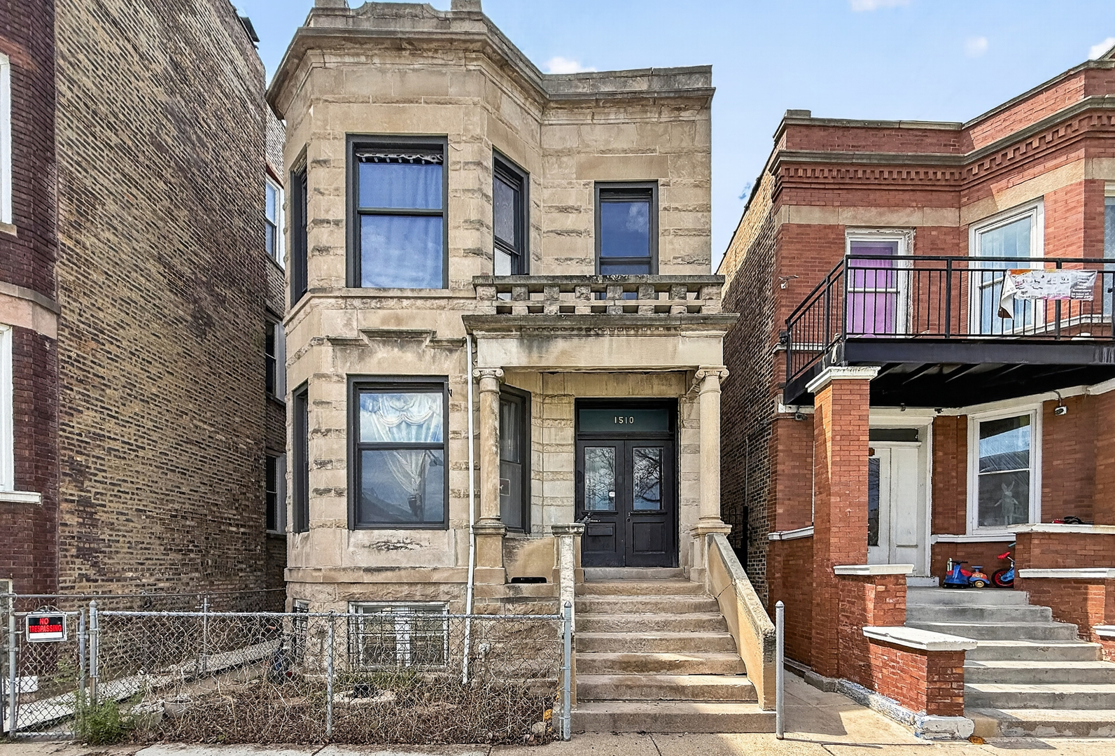 1510 N Harding Avenue, Chicago, IL