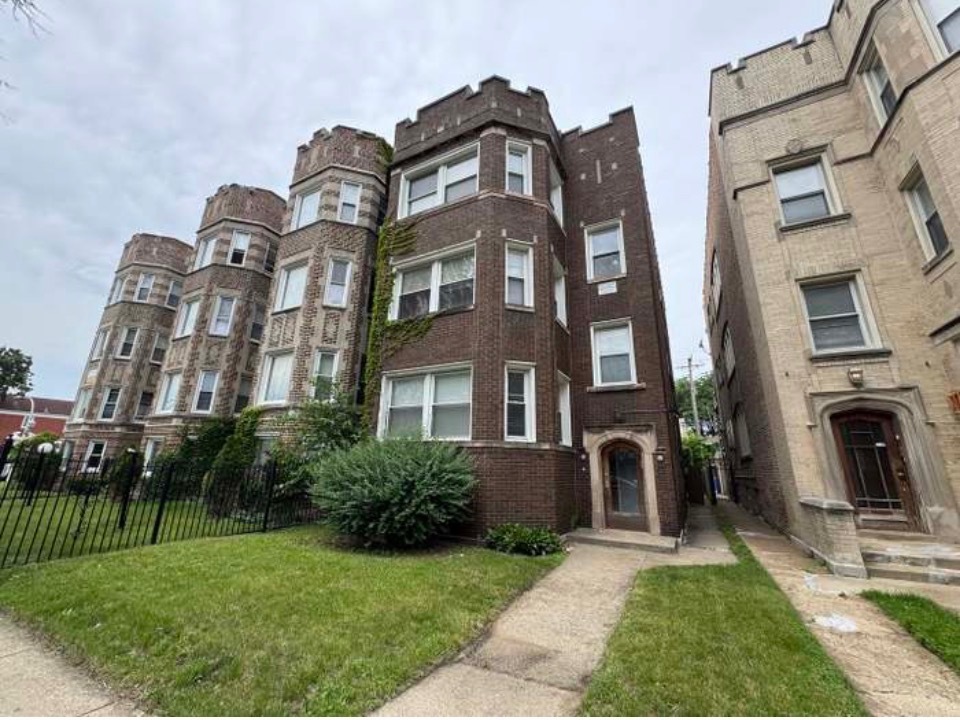 8048 S Champlain Avenue #1, Chicago, IL