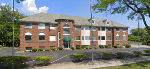 655 Rockland Road, Lake Bluff, IL