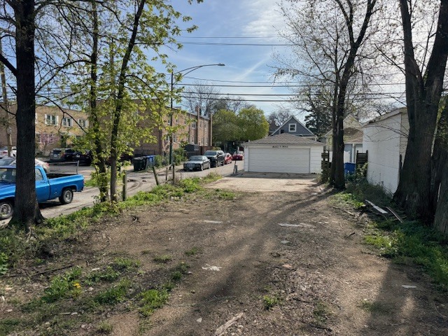 6561 N Seeley Avenue, Chicago, IL