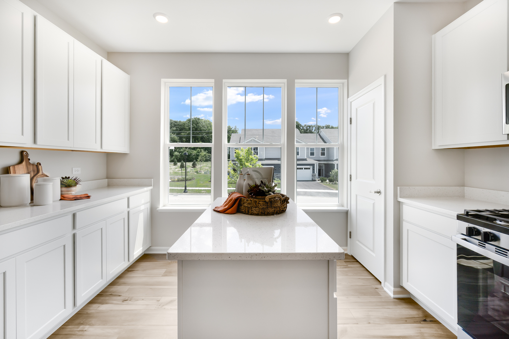2232 Stonegate Road, Algonquin, IL