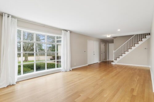 10 Fairview Avenue, Deerfield, IL