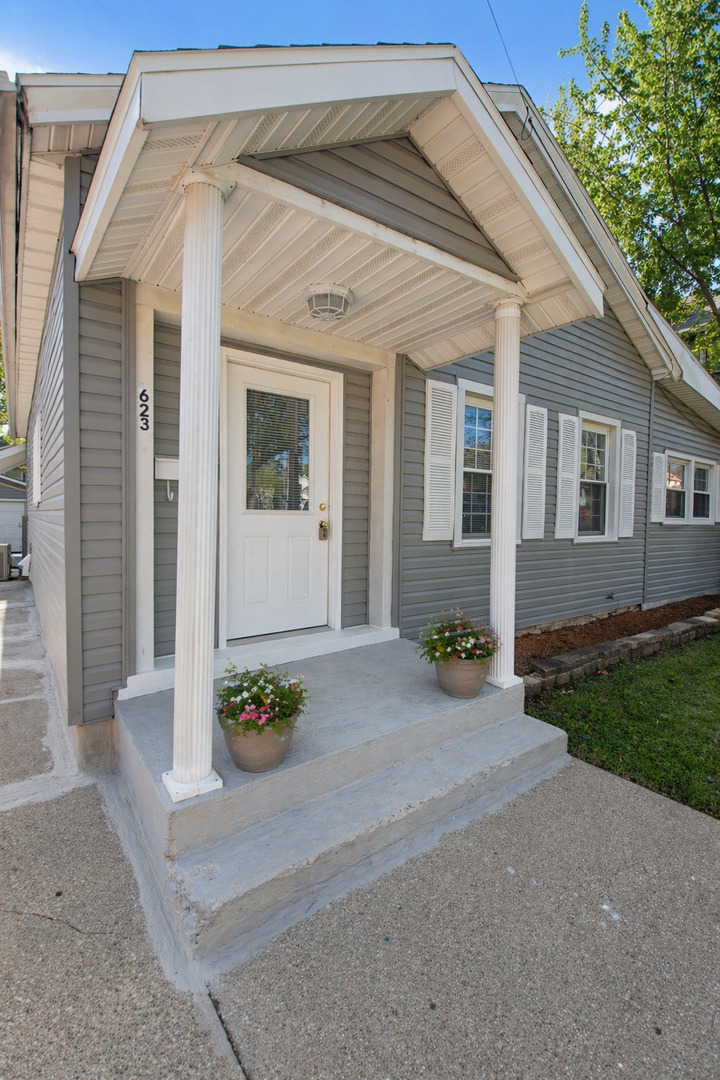 623 N Ottawa Avenue, Dixon, IL