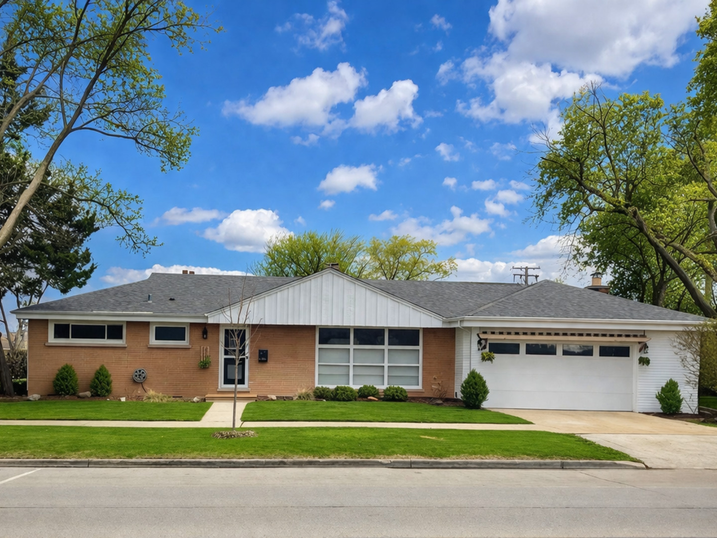6803 N KEELER Avenue, Lincolnwood, IL