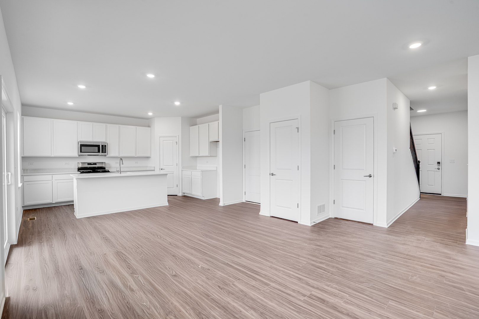 393 Danforth Drive, Oswego, IL