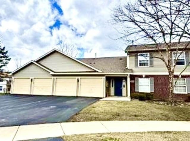 1147 N Red Oak Circle #1, Round Lake Beach, IL