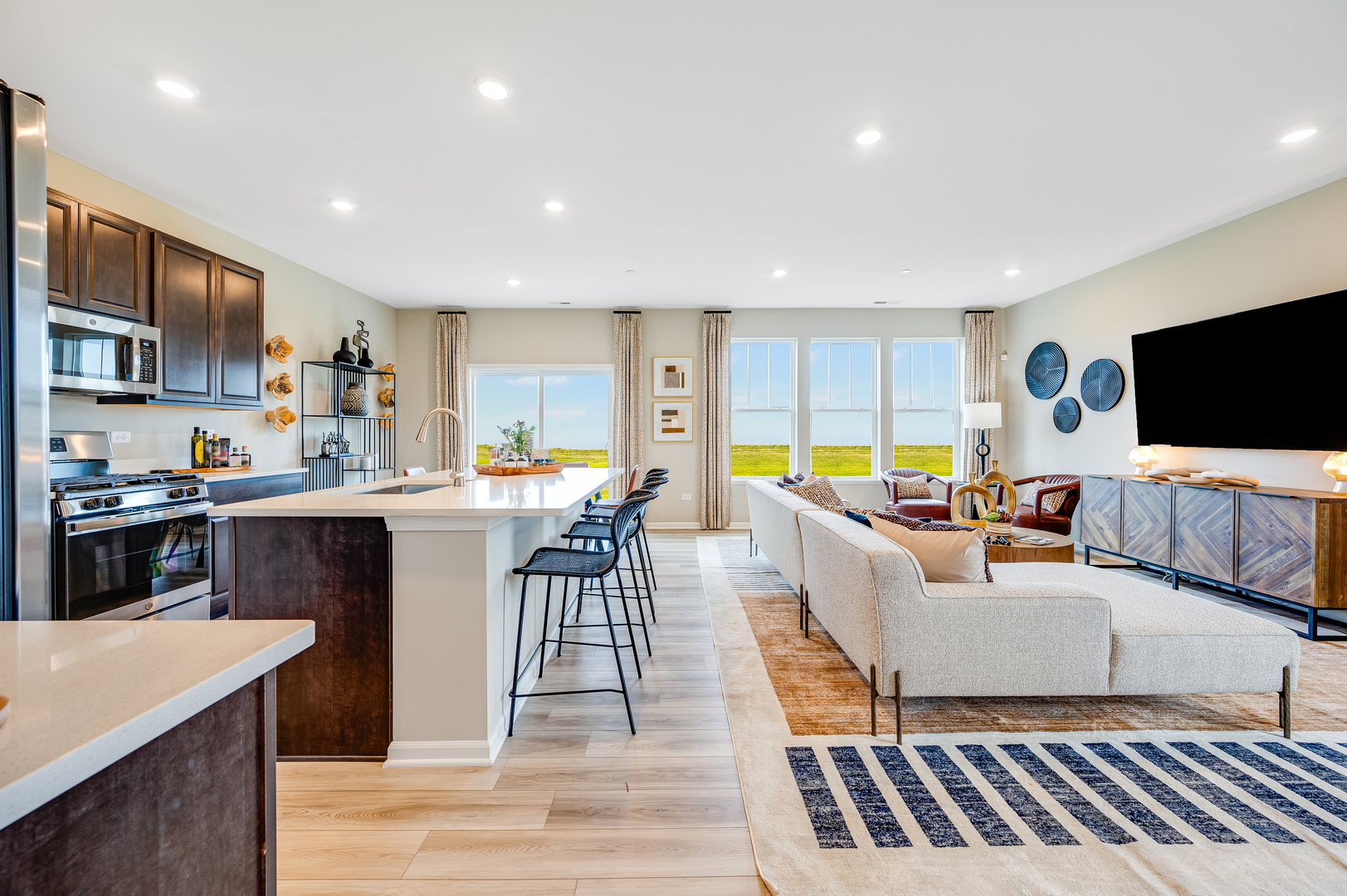 243 Cooney Way, Oswego, IL