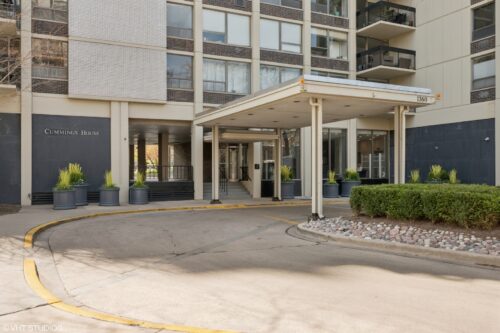 1360 N Sandburg Terrace #1008C, Chicago, IL