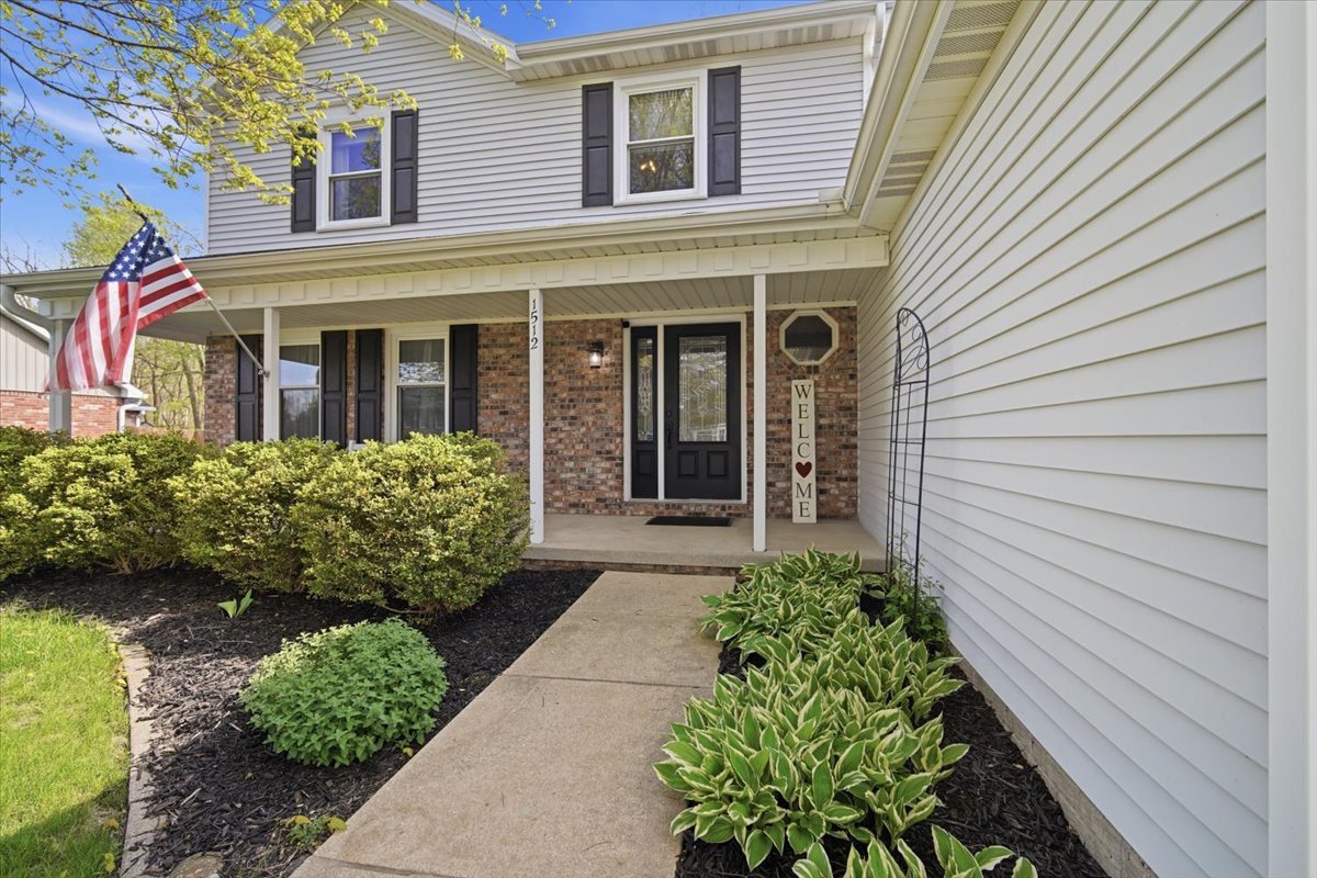 1512 Steeplechase Drive, Bloomington, IL