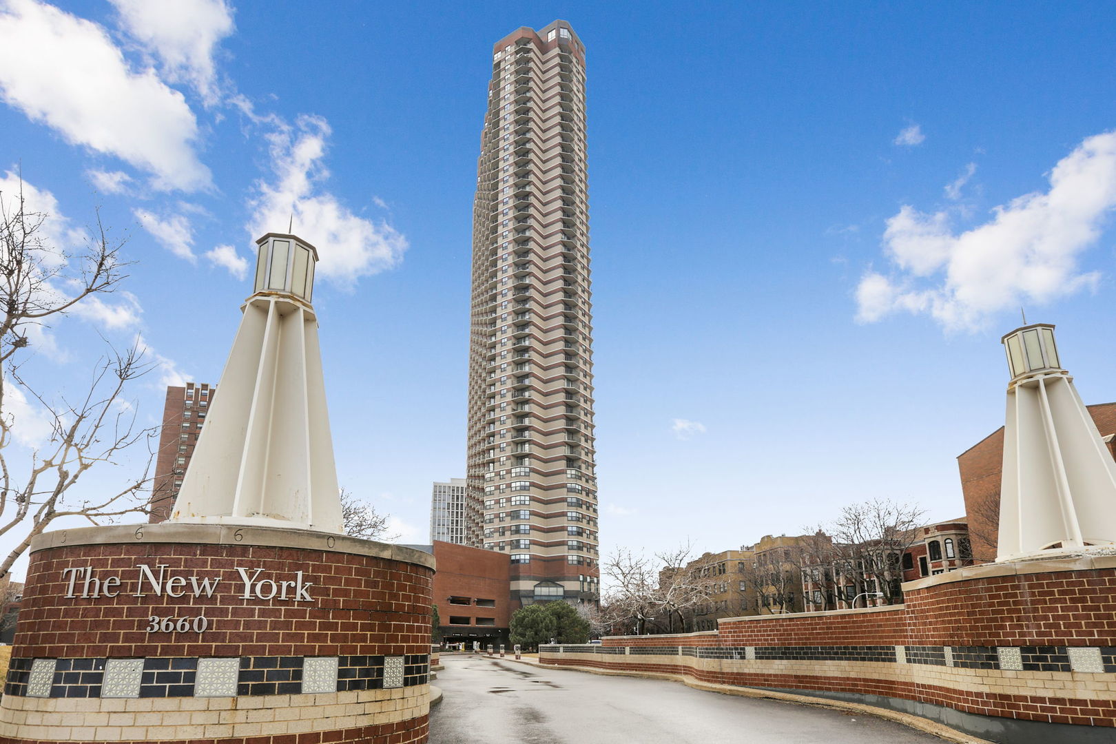 3660 N Lake Shore Drive #3201, Chicago, IL