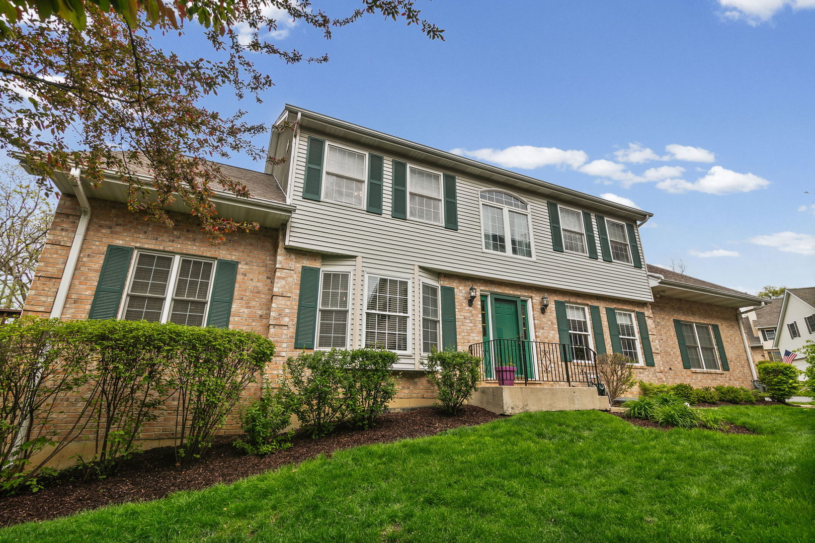 1354 Laurel Oaks Drive, Streamwood, IL