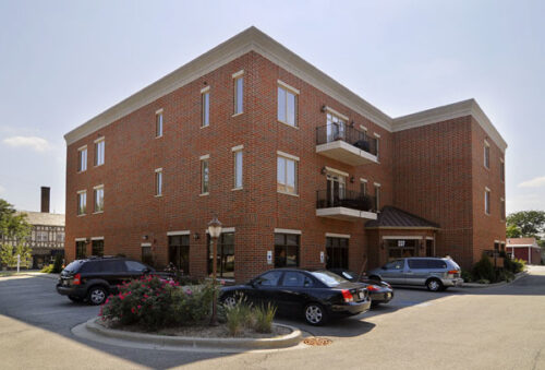 229 S Main Street #2E, Lombard, IL