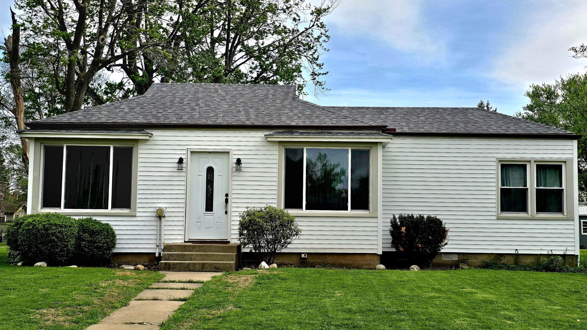 110 E Park Avenue, Deer Creek, IL