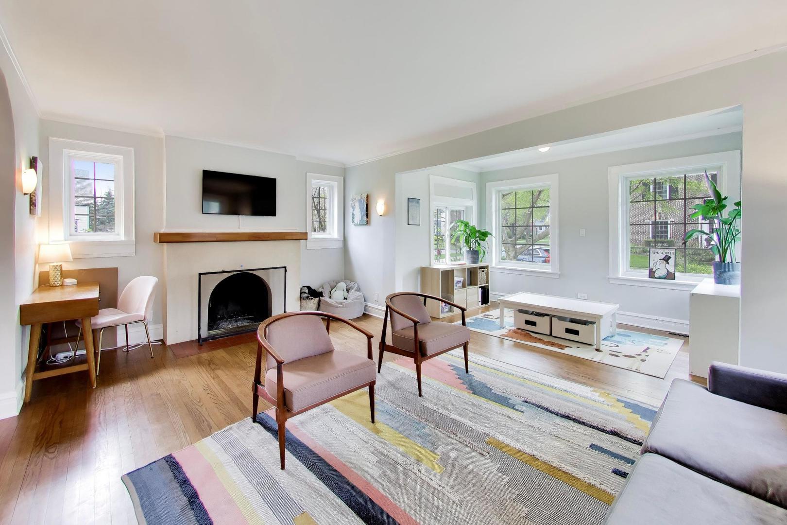 1636 Forest Avenue, Wilmette, IL