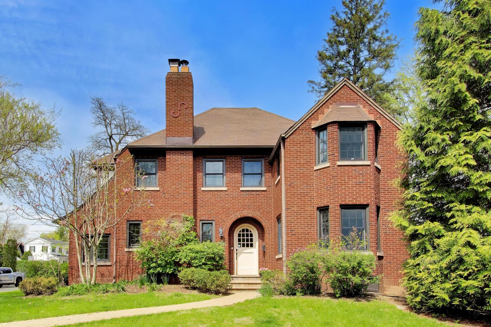 1636 Forest Avenue, Wilmette, IL