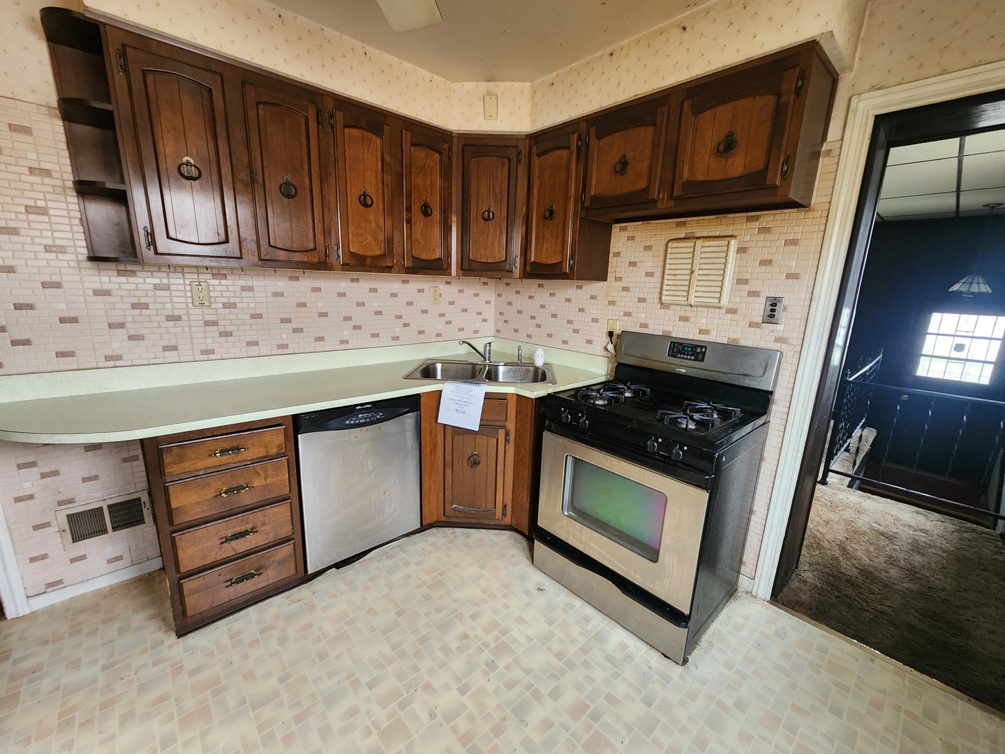 1568 Wentworth Avenue, Calumet City, IL