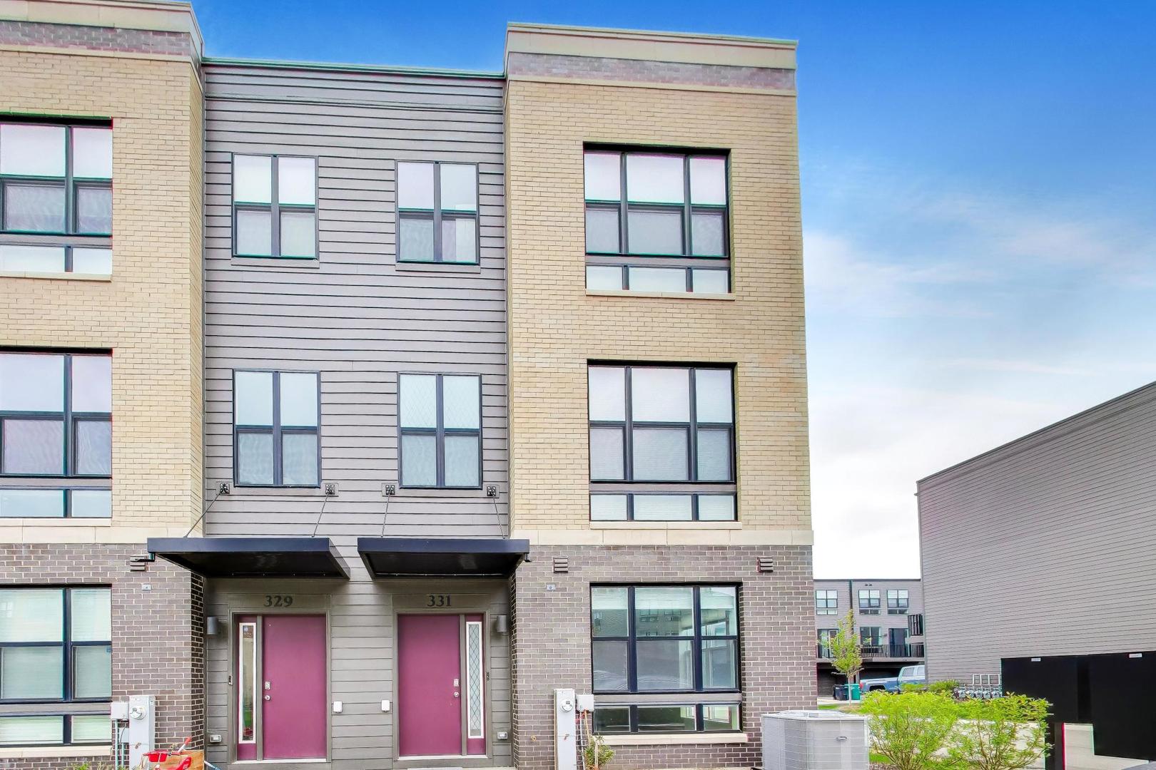 331 Summit Circle, Lombard, IL