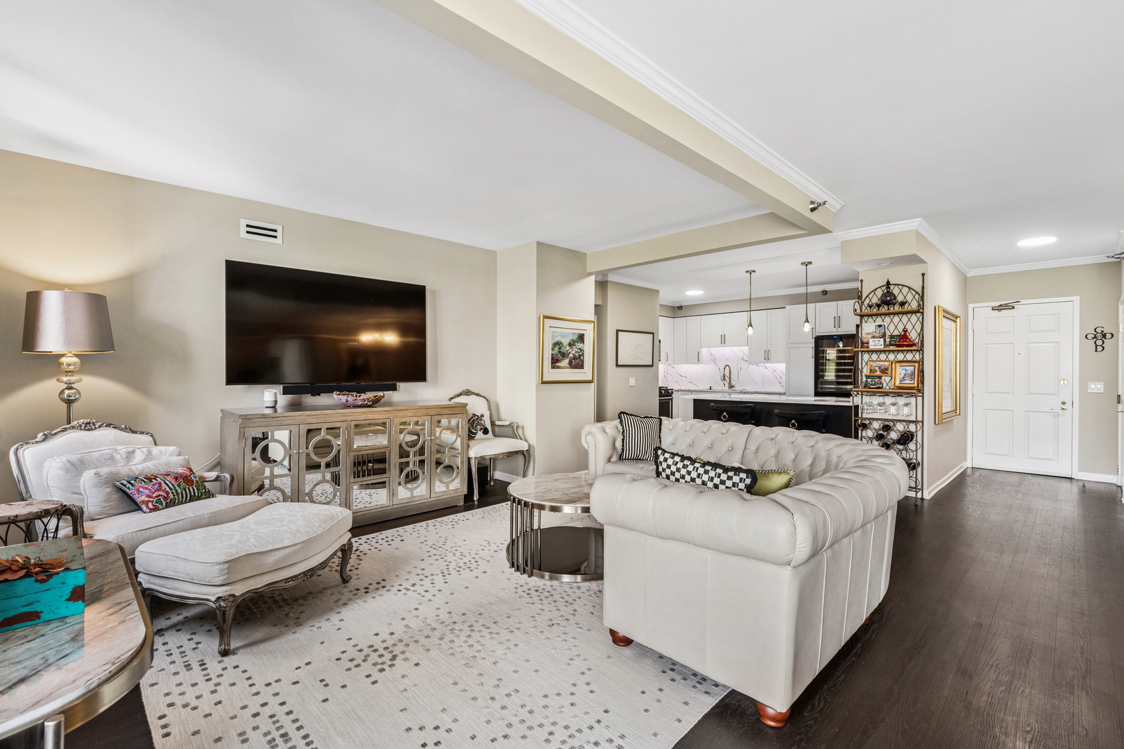 55 W Delaware Place #607, Chicago, IL