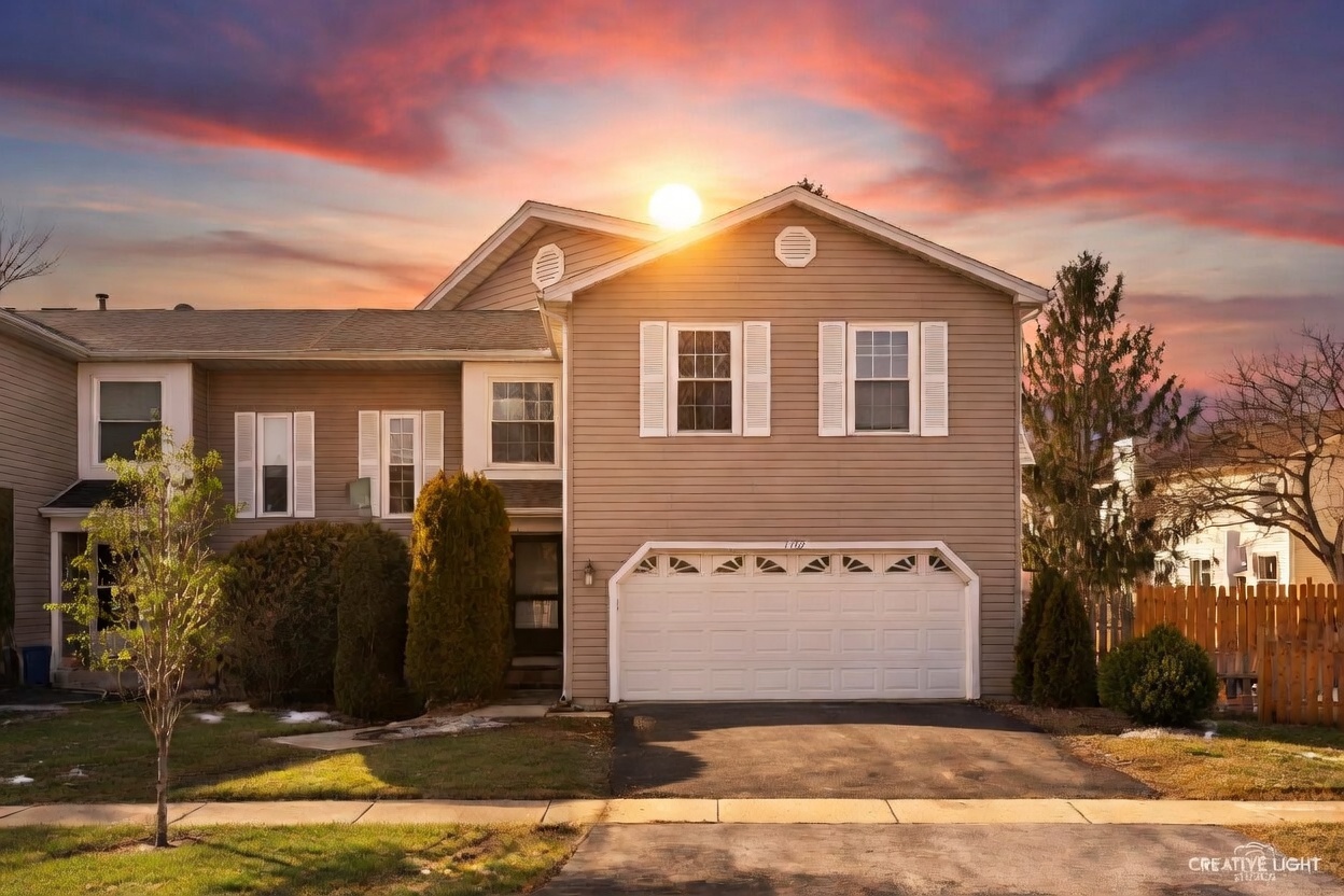 1102 Southbridge Lane, Schaumburg, IL