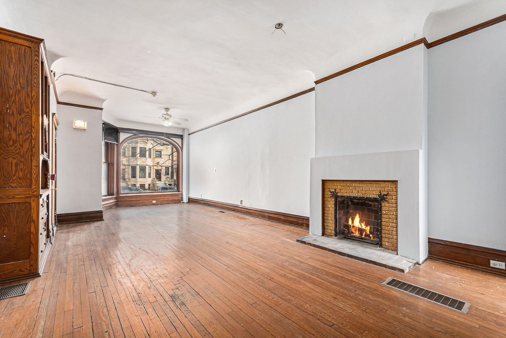 5114 S Dorchester Avenue, Chicago, IL