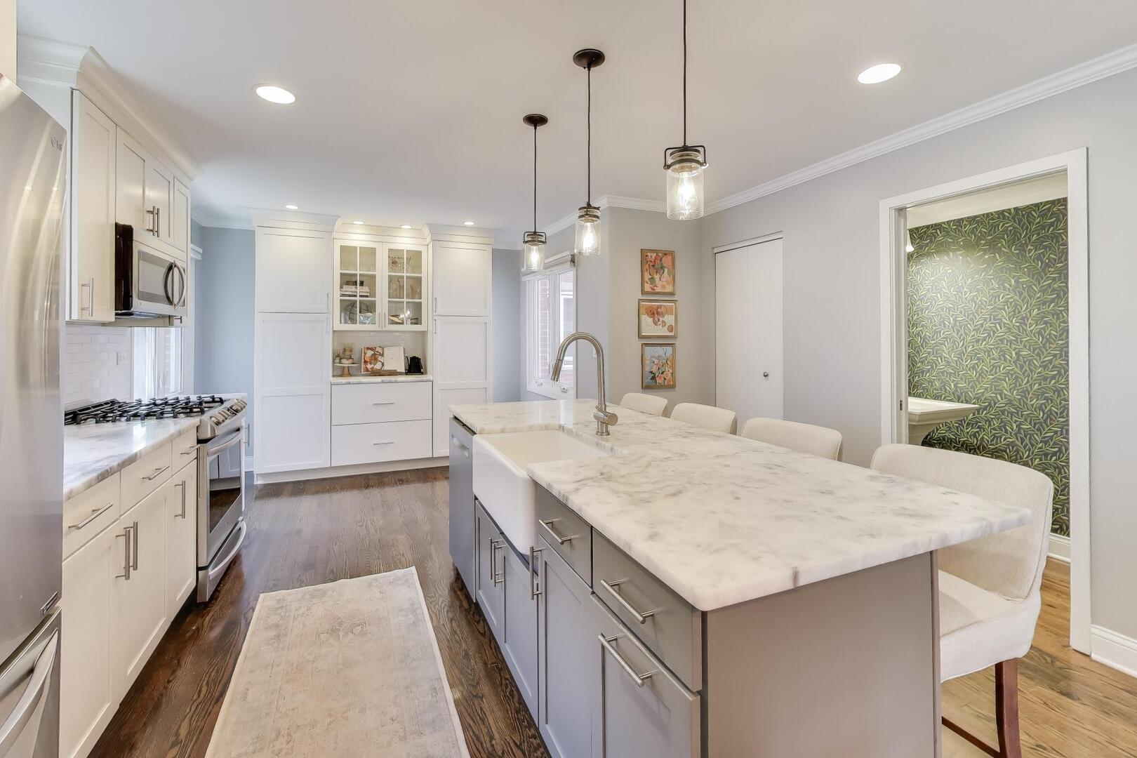 1447 W WRIGHTWOOD Avenue, Chicago, IL