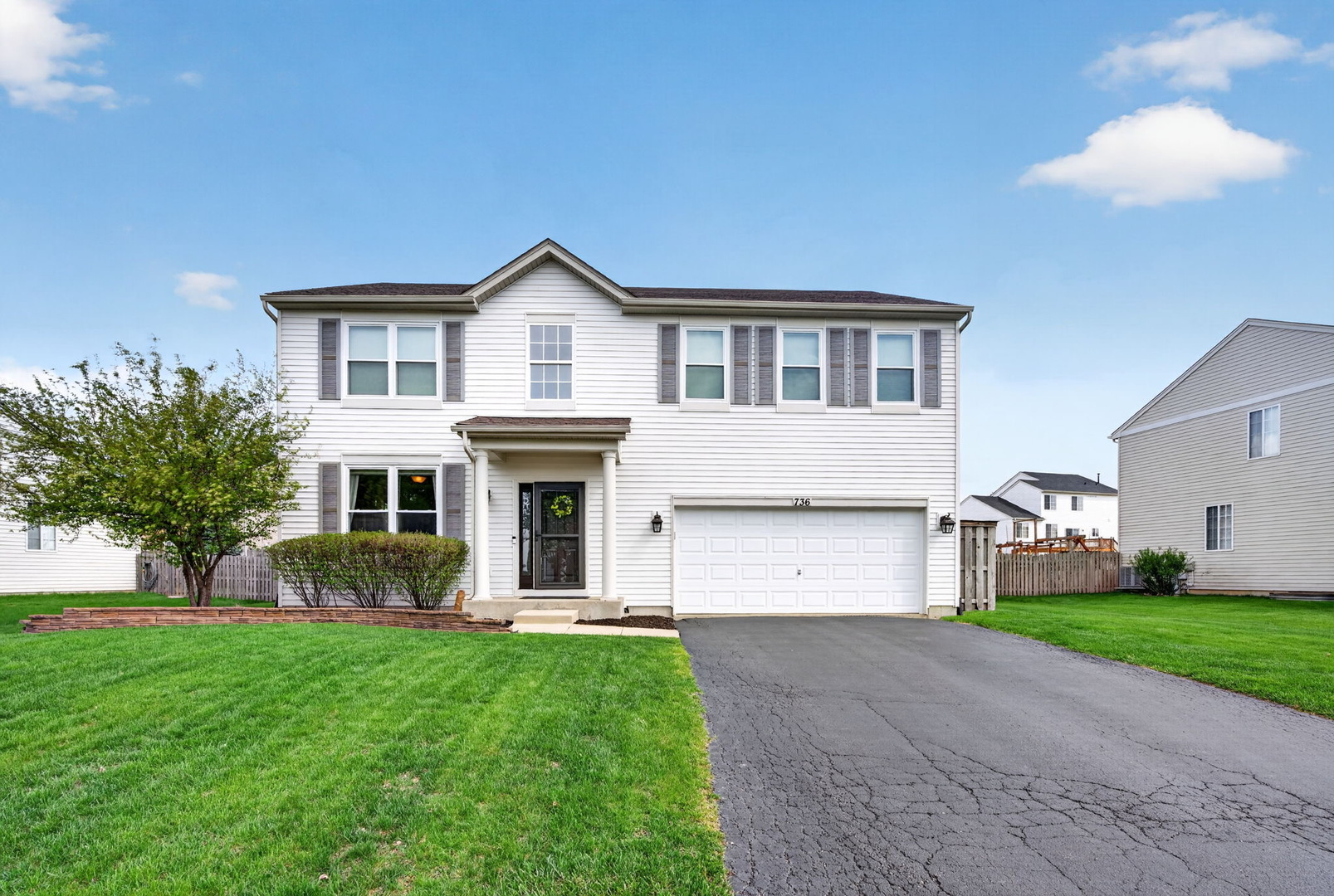 736 Briarcliff Drive, Minooka, IL