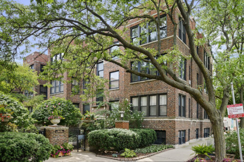 755 W Brompton Avenue #3N, Chicago, IL