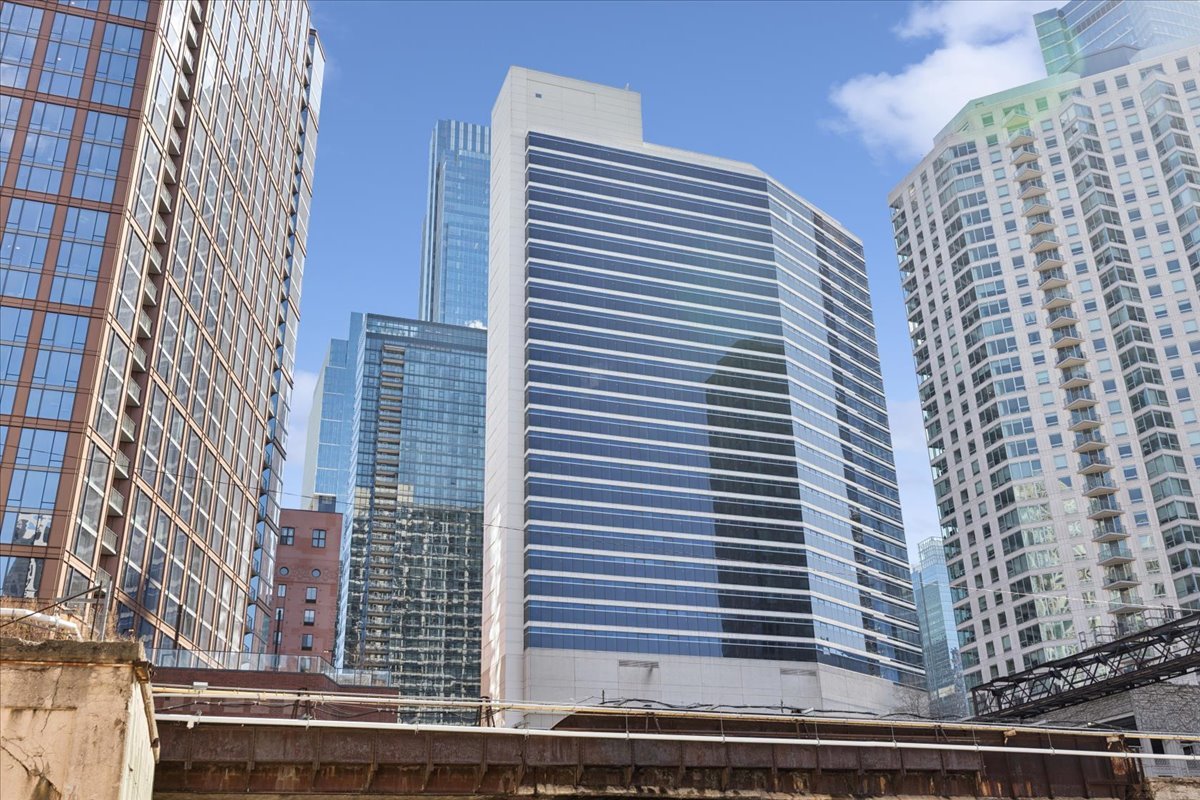 333 N Canal Street #3604, Chicago, IL