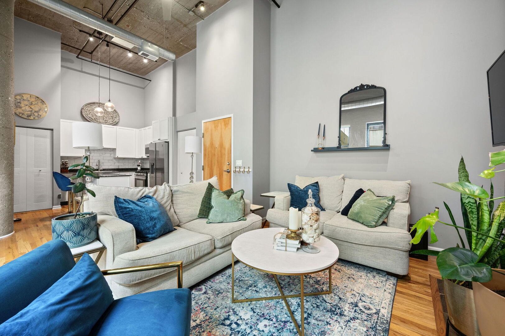 758 N Larrabee Street #526, Chicago, IL