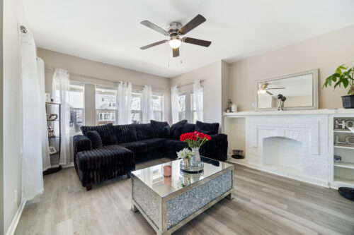 2431 Gunderson Avenue, Berwyn, IL