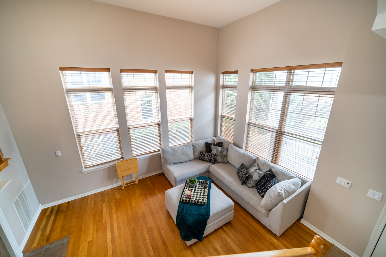 1156 Longwood Drive, Lisle, IL