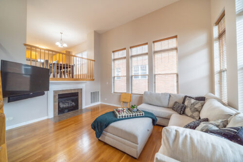 1156 Longwood Drive, Lisle, IL