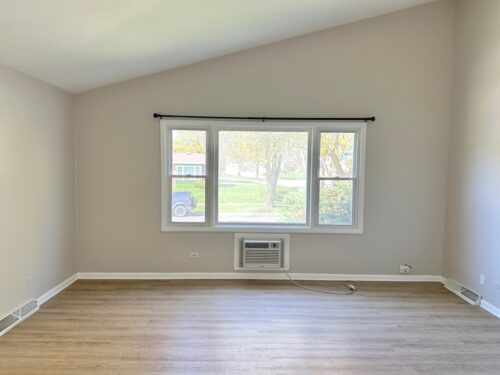 525 Ryan Lane #B, West Dundee, IL