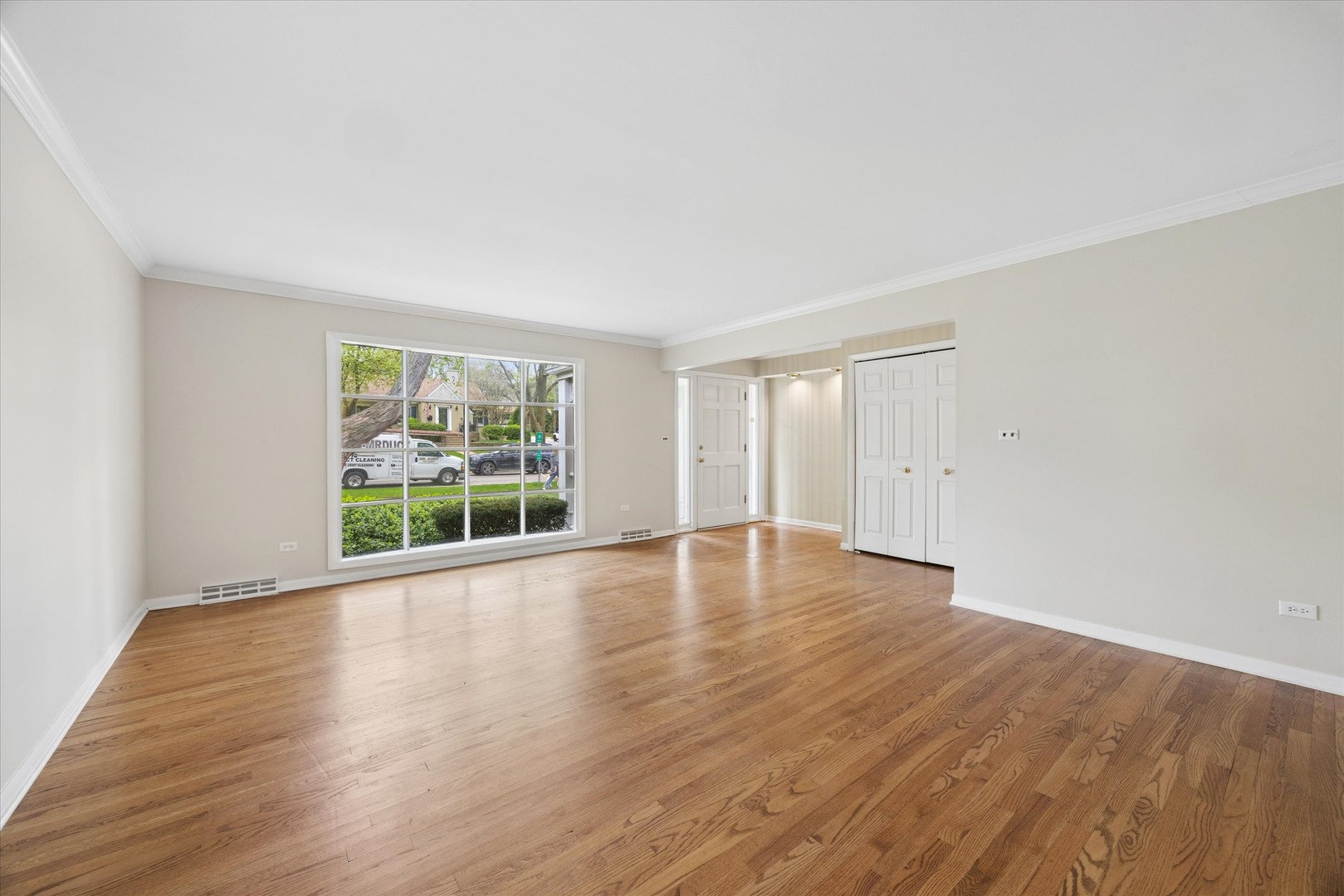 801 S Madison Street, Hinsdale, IL