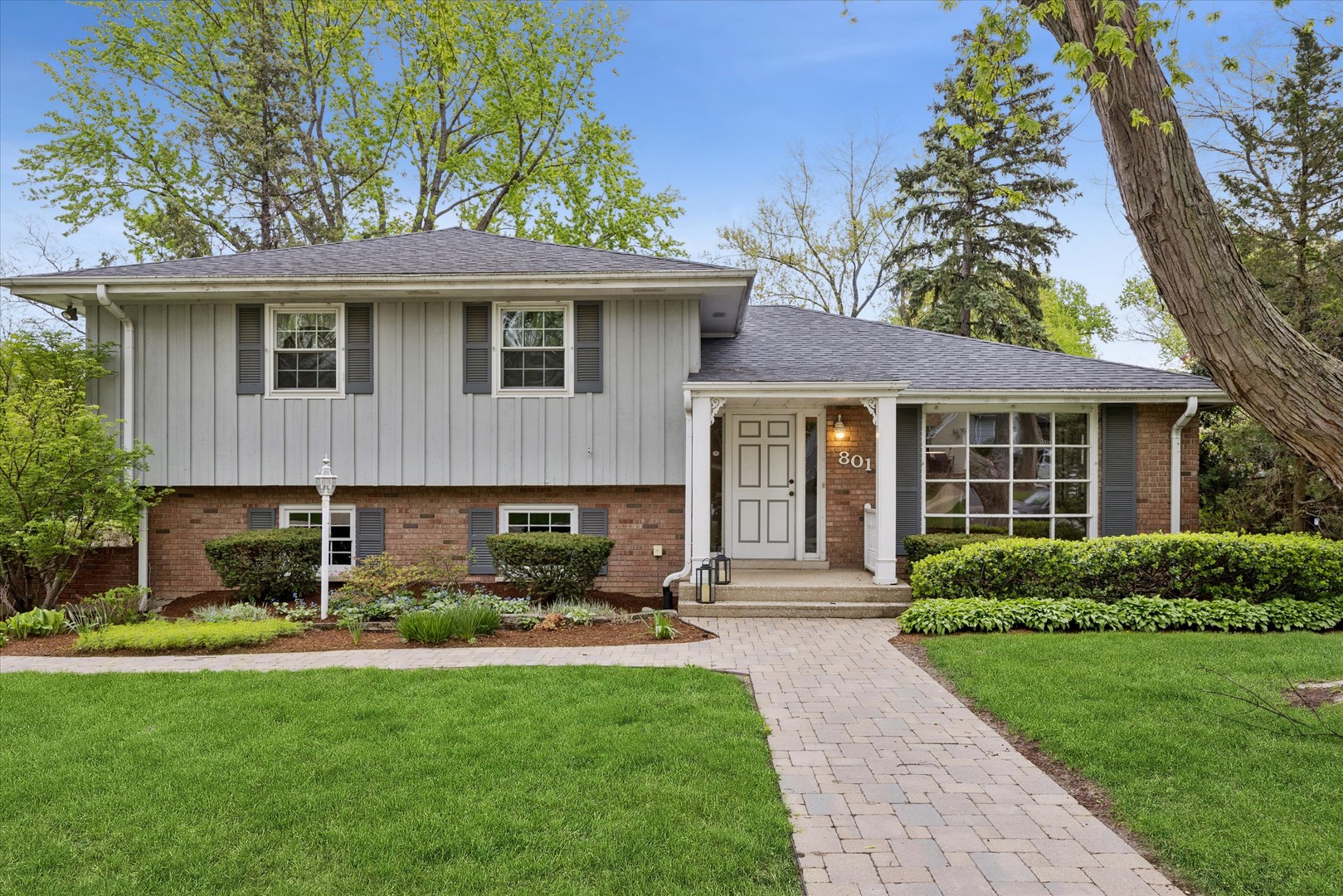 801 S Madison Street, Hinsdale, IL