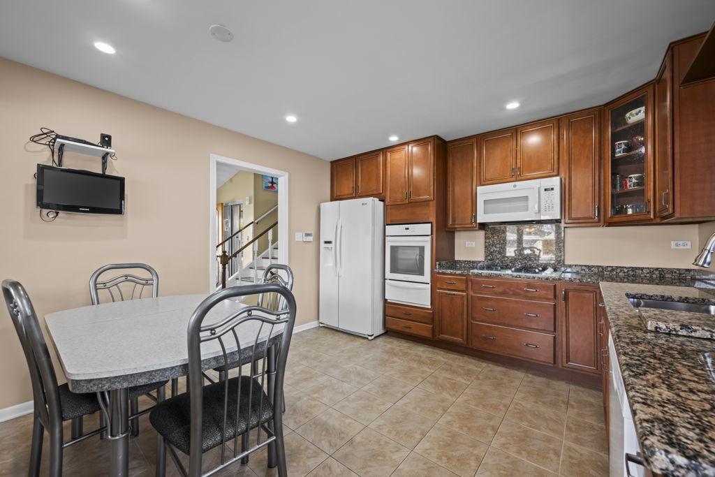 7909 Lake Street, Morton Grove, IL